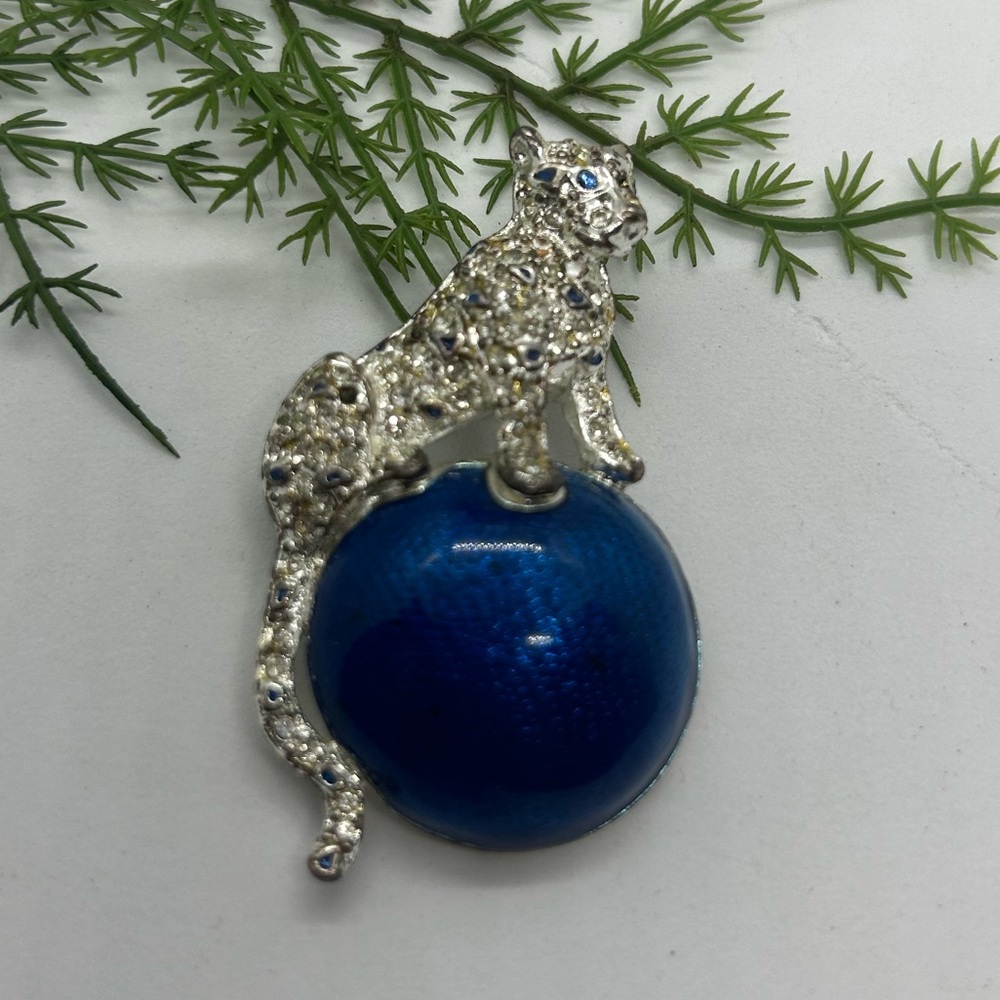 Vintage Napier Blue Jaguar Brooch - Picture 2 of 5